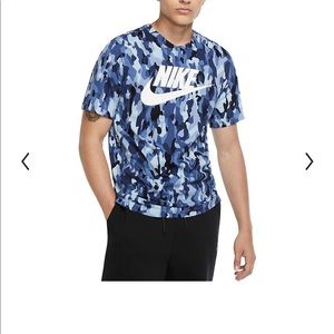 NWT Nike Camo Tee